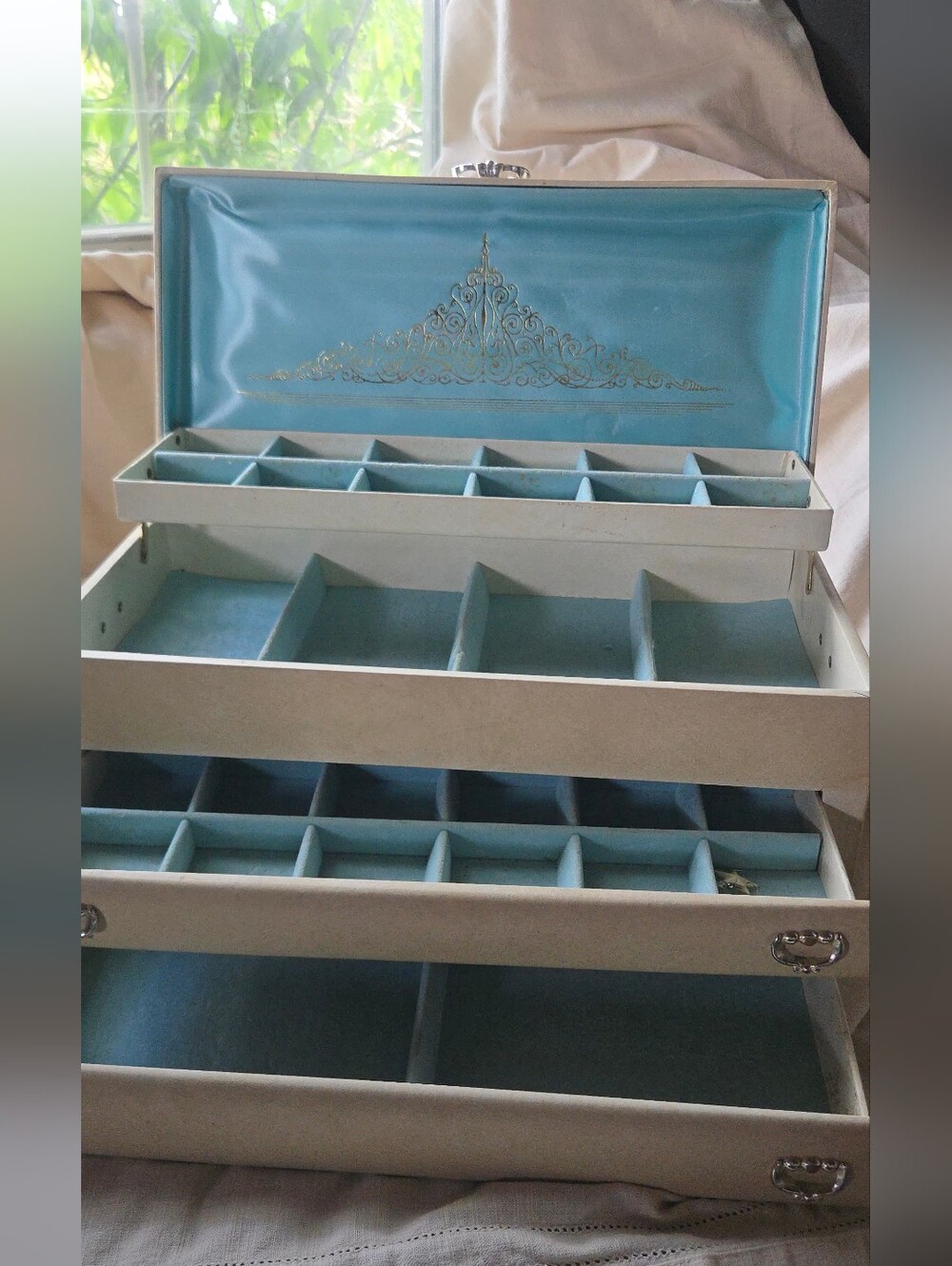 Vintagw Buxton Blue Velvet Jewelry Organizer Box with Multiple Compartments